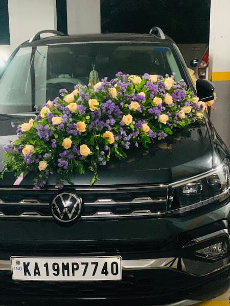 Flower arrangement by Flower Friends Mangalore